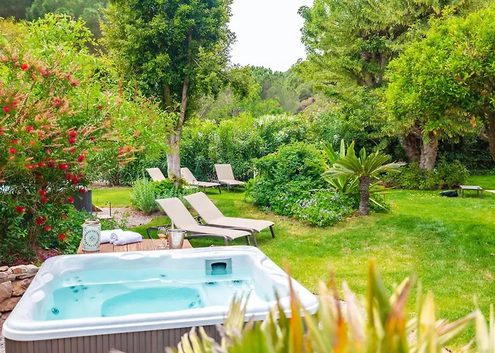 Glamping Rosselba Le Palme Sant'Anna (Isola d'Elba)